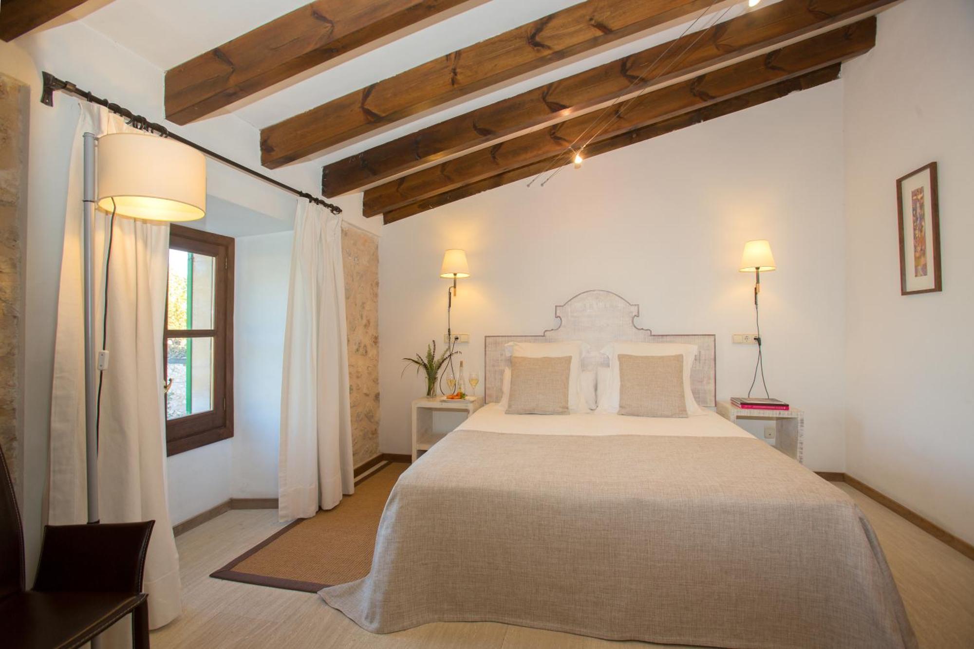 Hotel Monnàber Vell Campanet Esterno foto