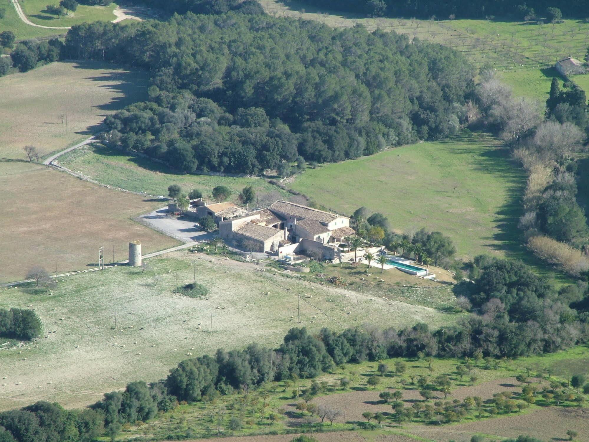 Hotel Monnàber Vell Campanet Esterno foto