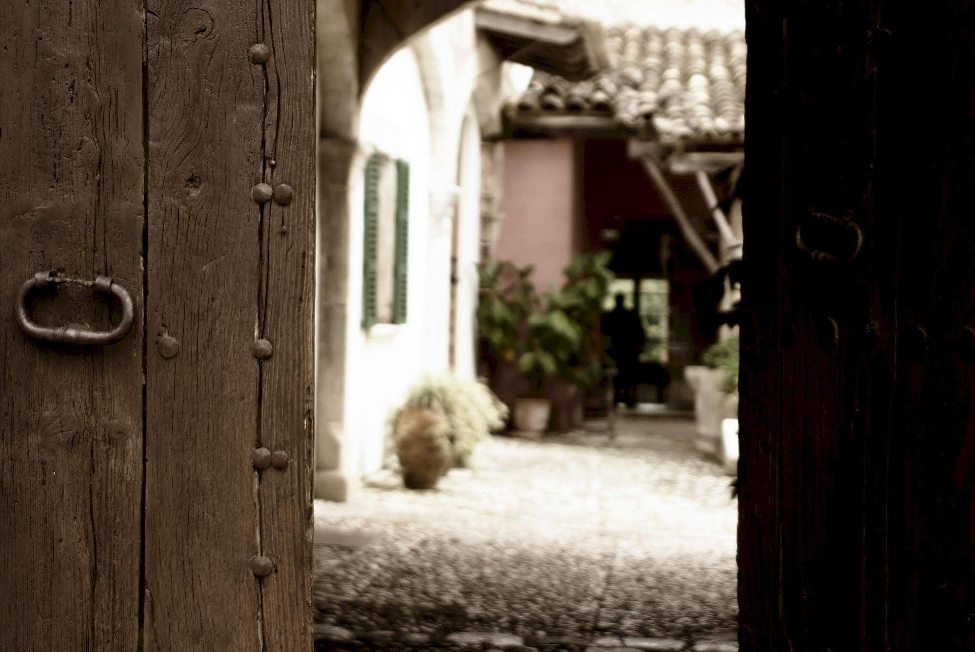 Hotel Monnàber Vell Campanet Esterno foto
